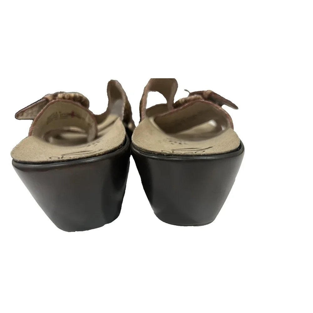 Abeo Biosystem Women's 6 N Dorin Textured Buckle Strap Wedge Sandals Shoes Brown